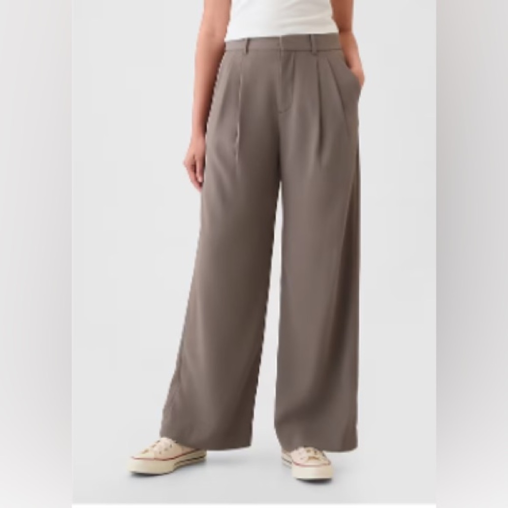 Women's Wide-Leg Dark Tan Pants